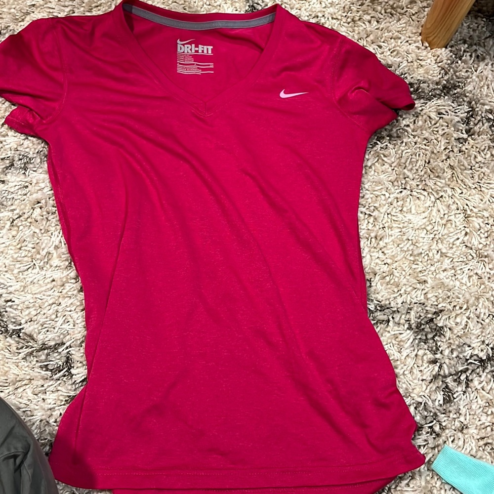 Nike dri fit exercise top